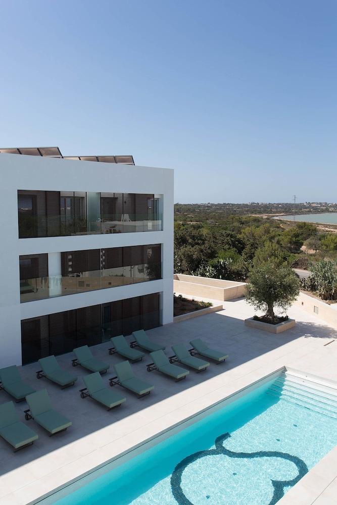 Sa Pedrera & Hotel 3*